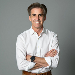 From UWLA to the Courtroom: UWLA Alumnus David Ross (1994) Announces Judicial Candidacy  